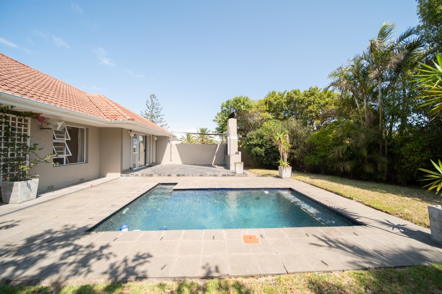 4 Bedroom Property for Sale in Bonza Bay Eastern Cape